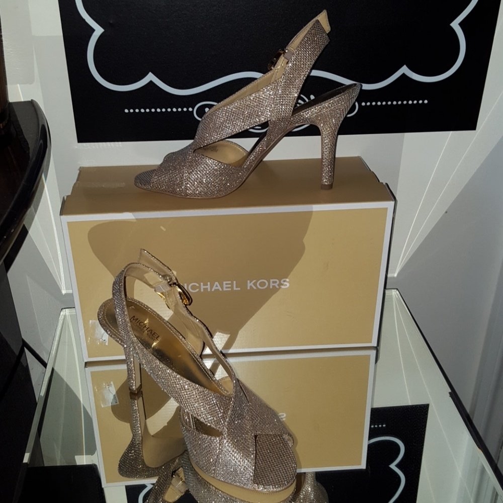 NEW MICHAEL MICHAEL KORS BECKY SANDAL